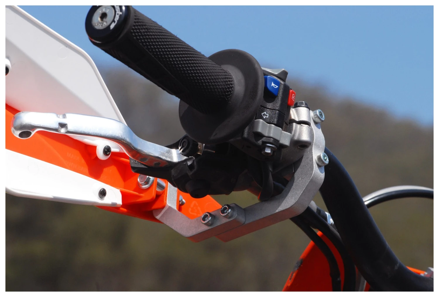 Barkbusters Sabre MX Handguards Black/Hi-Viz [Open Box]