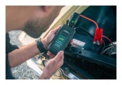 Battery Tender 600 Amp Jump Starter 6400 MAH Power Bank -Rev Zilla Shop battery tender600 amp jump starter6400 mah power bank 2