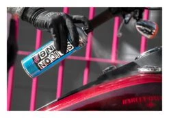 Muc-Off Silicone Shine -Rev Zilla Shop muc off silicone shine 3