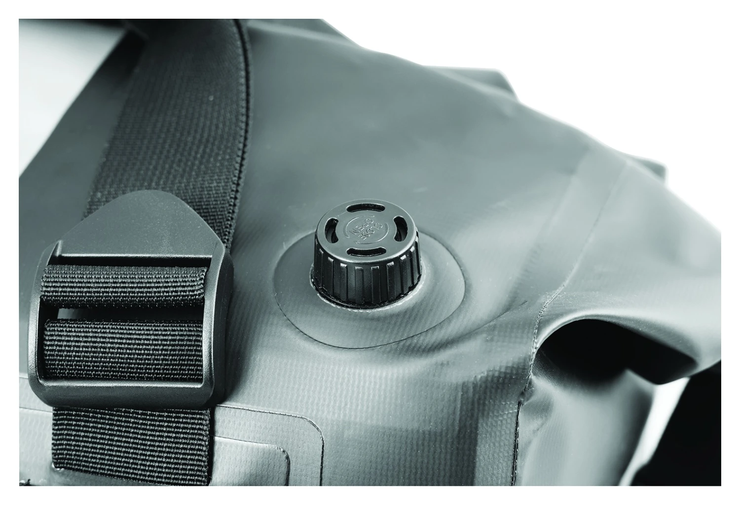 Nelson Rigg Hurricane Waterproof Duffle Bag 9 Nelson Rigg Hurricane Waterproof Duffle Bag - Image 7