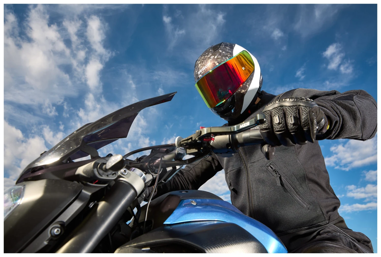 Sedici Strada 3 Forged Iridium LE Helmet 13 Sedici Strada 3 Forged Iridium LE Helmet - Image 11